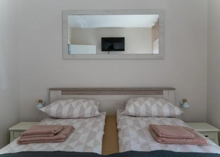 Jedro - Sa Garaznim Parkingom Apartment